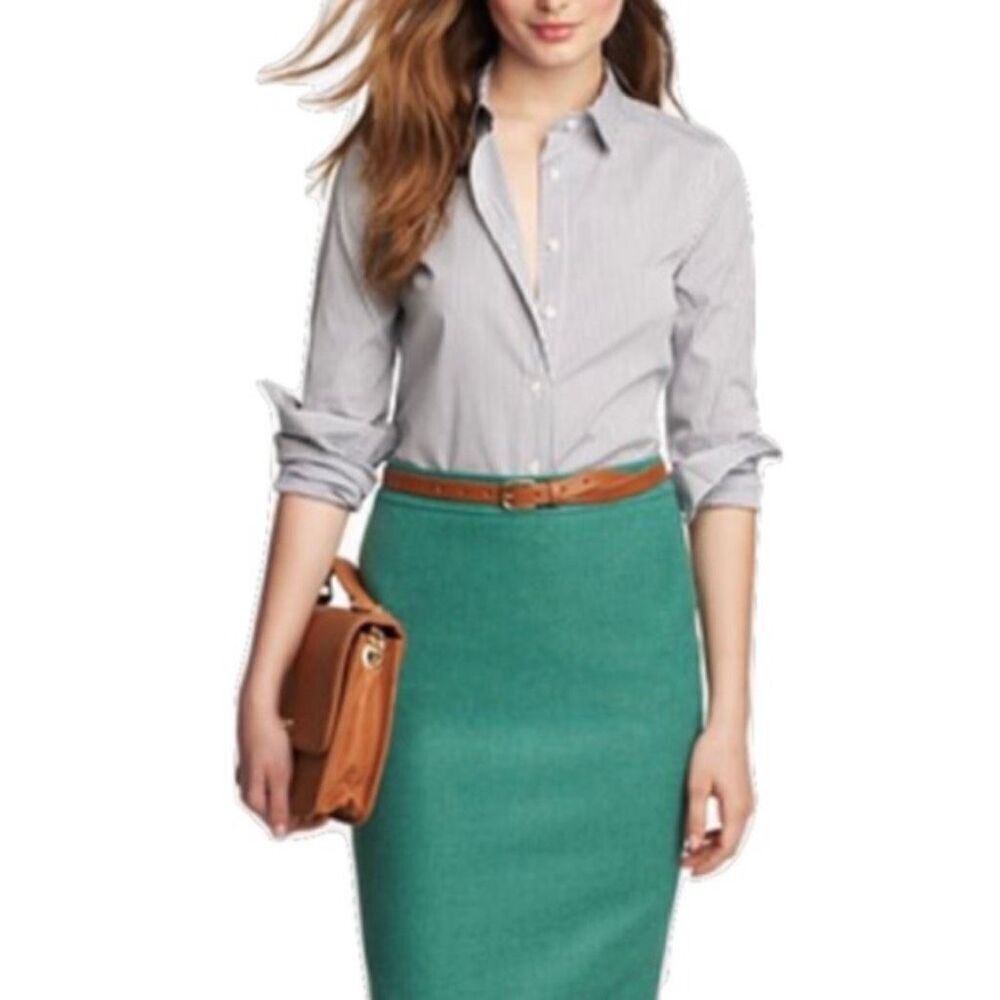 J Crew Wool Pencil Skirt Green size 2